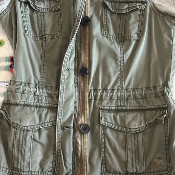 Abercrombie & Fitch Army green drawstring hooded jacket with grey knit sleeves - Picture 7 of 7